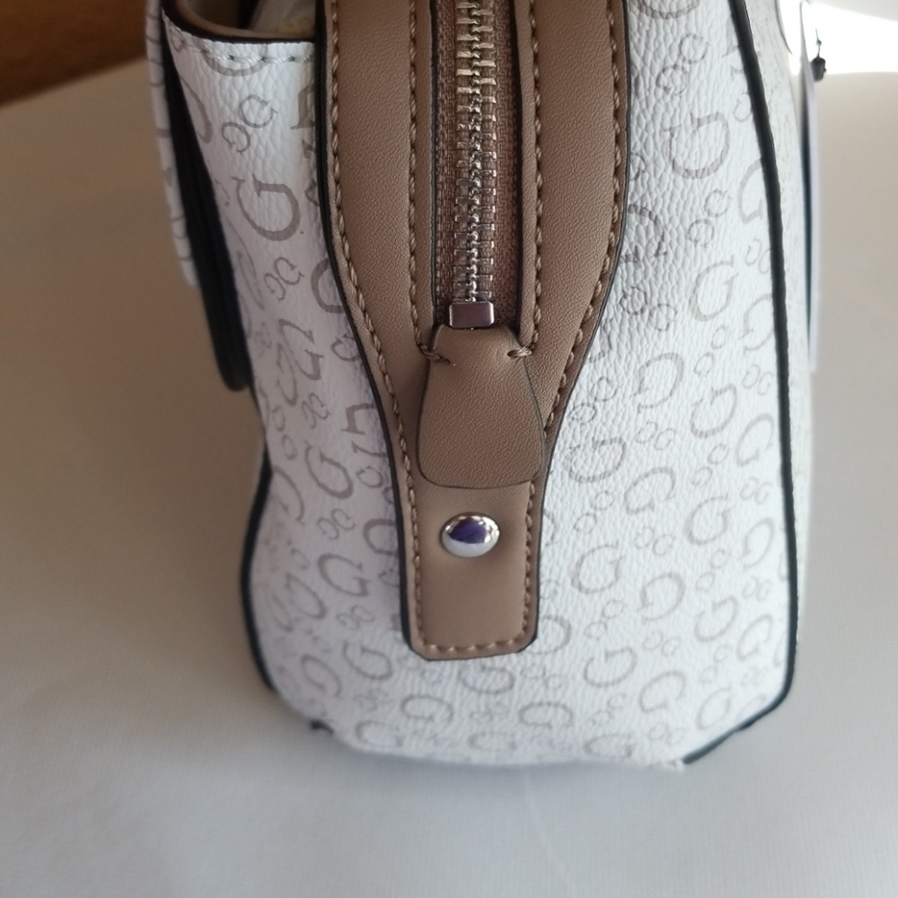 Guess bag - Picture 7 of 8